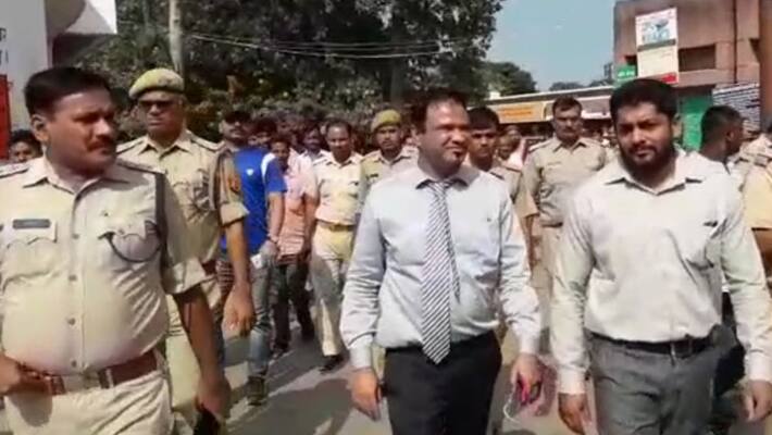 Dr Kafeel Khan Detained for Examining Kids in district hospital Dr Kafeel Khan Detained for Examining Kids in district hospital