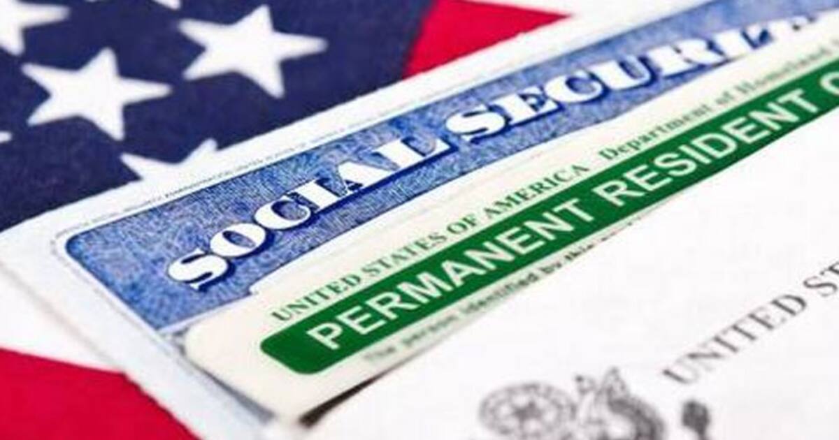 கிரீன் கார்டுவிண்ணப்பங்களுக்கு உடனடி தீர்வு... அமெரிக்க கமிஷன் முக்கிய முடிவு...!