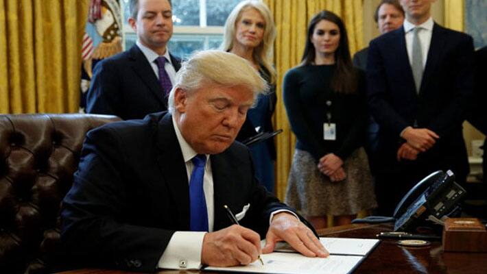 US House passes bill removing country cap on green cards US House passes bill removing country cap on green cards
