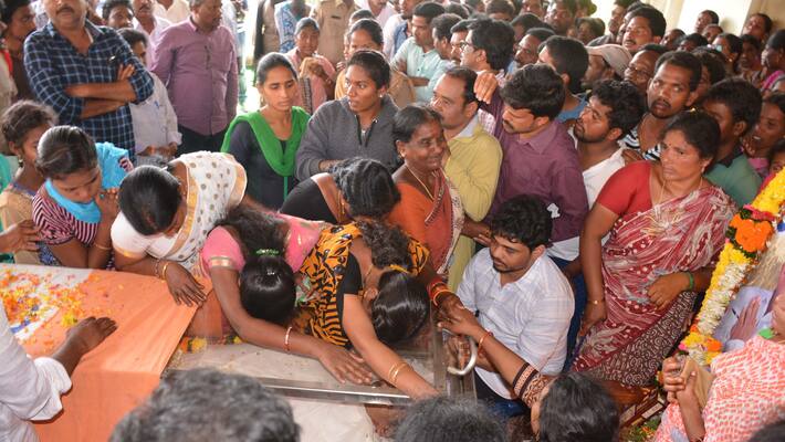 Andhra Pradesh Police suspect one woman headed Maoist attack killing two TDP leaders in Araku Andhra Pradesh Police suspect one woman headed Maoist attack killing two TDP leaders in Araku