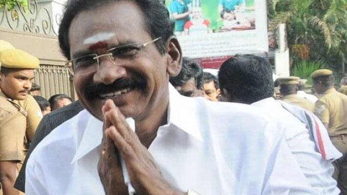 Edappadi Palanisamy Angry in sellur raju...Chief Ministerial Candidate Wrestling