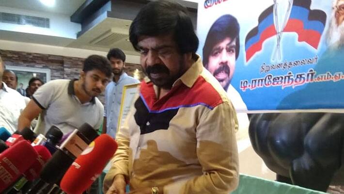 T.Rajendrar slams admk T.Rajendrar slams admk
