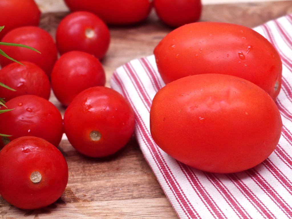 Love Your Lungs With Tomatoes and Apples