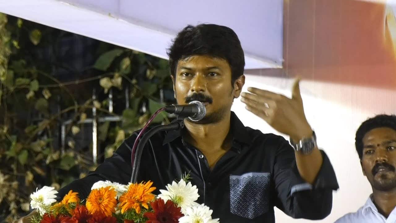 director miskin cheated udayanithi stalin says kollywood sources