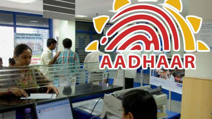 Aadhaar verdict: Payment wallets, banks etc flooded with request of withdrawal of Aadhaar usage