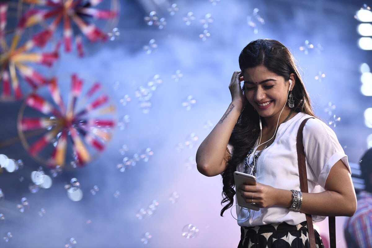 23 Year Old Sandalwood And Tollywood Actress Rashmika Mandanna Mints Crore In Her Career
