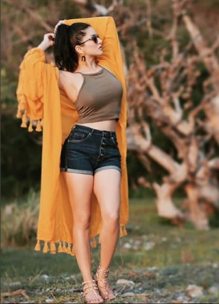 ಬಾಲಿವುಡ್ ಸಿನಿಮಾಗಳನ್ನು ನೋಡಿ ಬೆಳೆದ ಸನ್ನಿಗೆ ಅಮೀರ್ ಖಾನ್ ಫೇವರೇಟ್ ಹೀರೋ