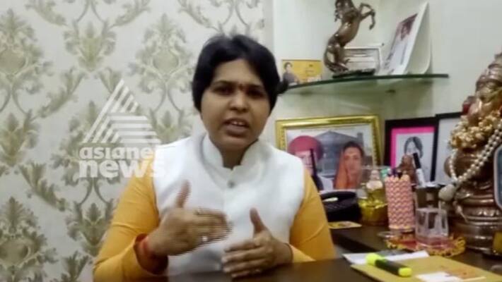 will visit sabarimala during mandala season says Trupti Desai will visit sabarimala during mandala season says Trupti Desai