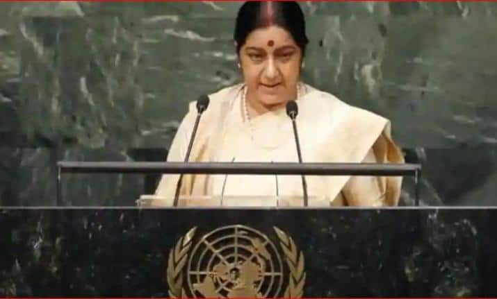 Pak glorifies killers, blind to blood of innocents: Sushma Swaraj at UN