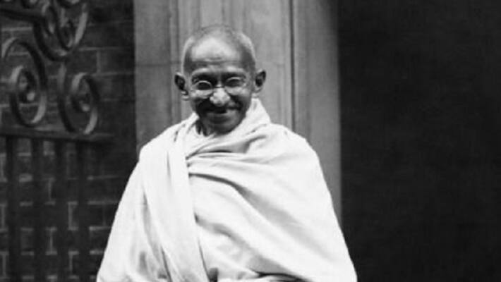 Budget 2019 Invokes Mahatma Gandhi with 'Gandhipedia' Budget 2019 Invokes Mahatma Gandhi with 'Gandhipedia'