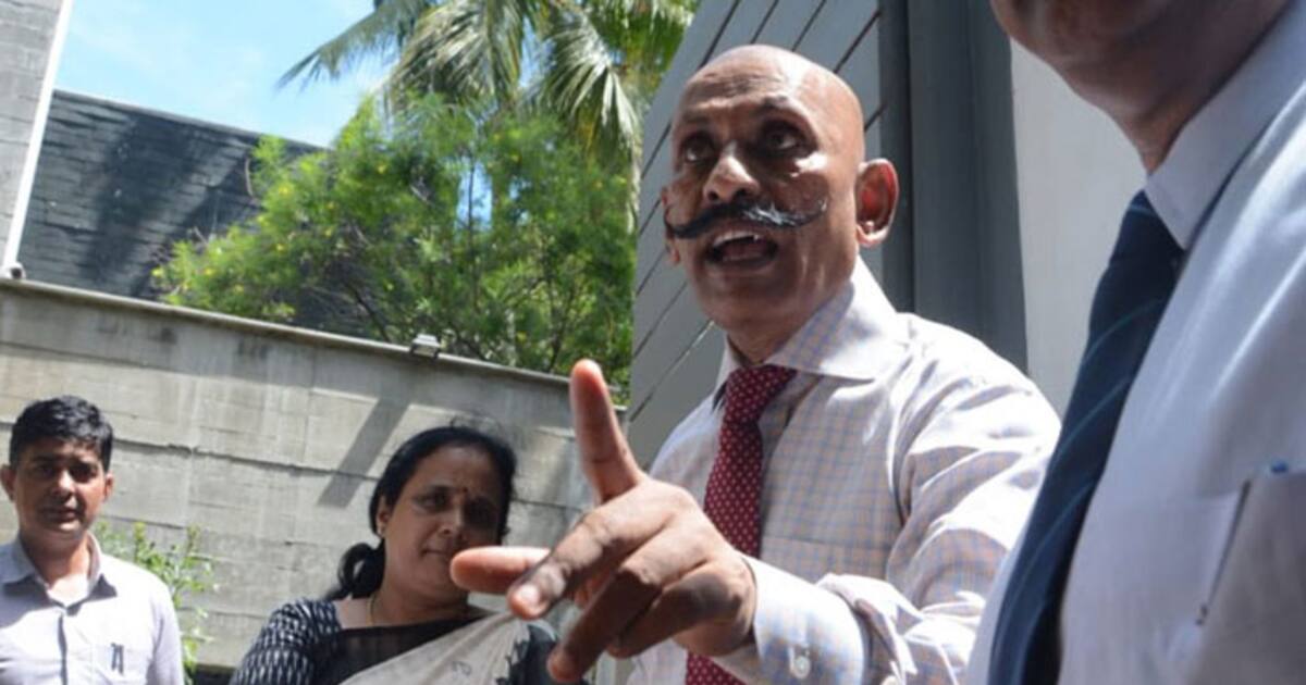 சாமி சிலைகளை காட்சிப் பொருளாக வைத்து பணம் சம்பாதிப்பது அநியாயம்... பொங்கும் பொன் மாணிக்கவேல்..!