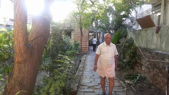 Old Man recover his house from naam tamilar seemaan Old Man recover his house from naam tamilar seemaan