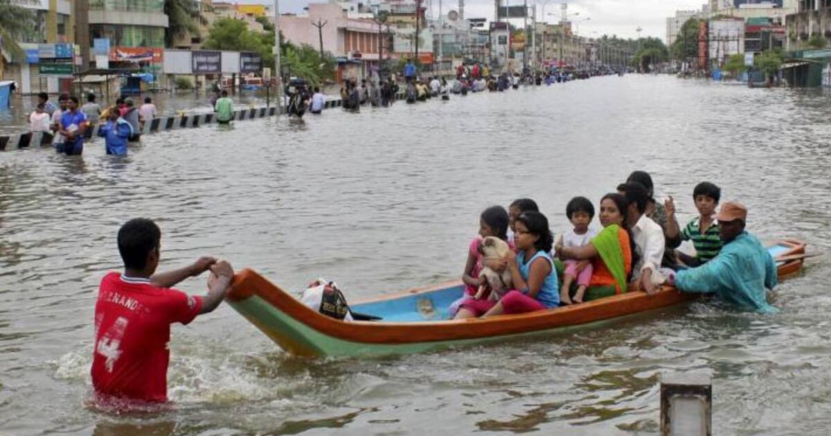 Tamilnadi Floods:இன்று நாள் முழுவதும் கொட்டி தீர்க்குமாம்.. இந்த 5 மாவட்டங்களை ஆண்டவன்தான் காப்பாற்றனும்..