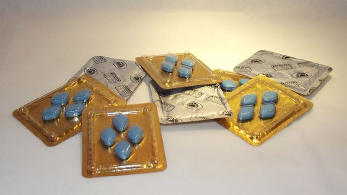 Indian national held at Chicago airport with 3,200 Viagra pills-dnm Indian national held at Chicago airport with 3,200 Viagra pills-dnm