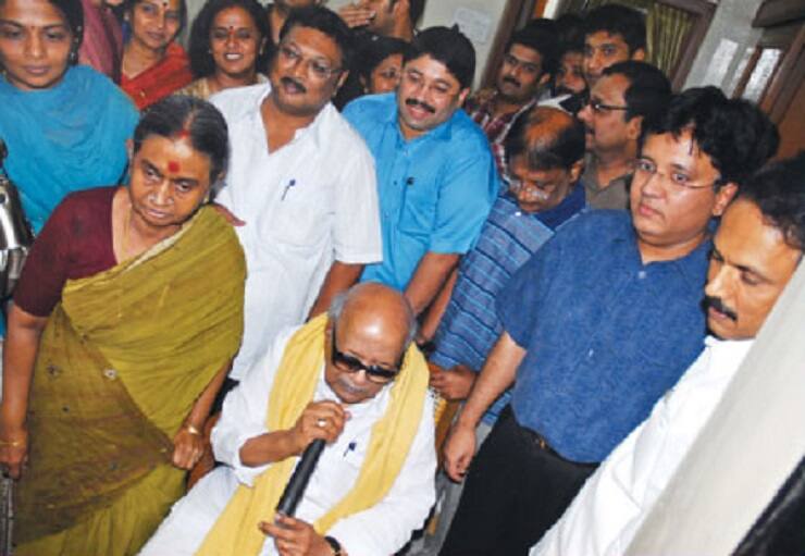 veteran politician kumari anandan family achieved greater than karunanidhi and sasikala family in politics