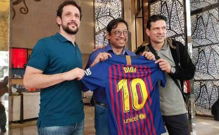 Mamata Banerjee Gets a Special Gift From Barcelona Star Lionel Messi