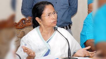 Mamata Banerjee surrenders before junior doctors