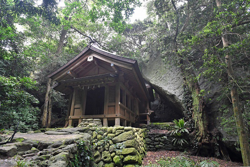 Unknown facts on japans okinoshima island make you shocked BJC