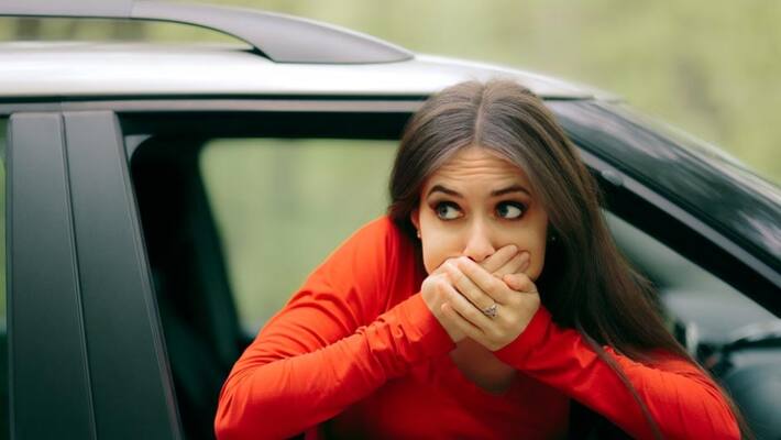 Tips to avoid vomiting while travelling in a car Tips to avoid vomiting while travelling in a car