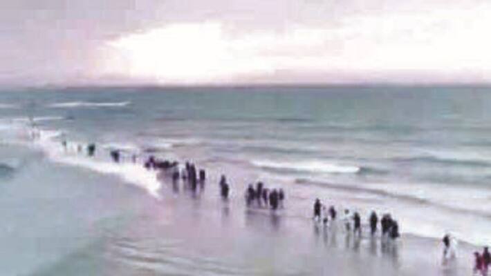 People enjoy Beautiful seen of Ram Setu People enjoy Beautiful seen of Ram Setu