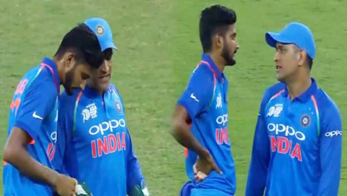 chahal revealed how dhoni guided him from behind the stumps
