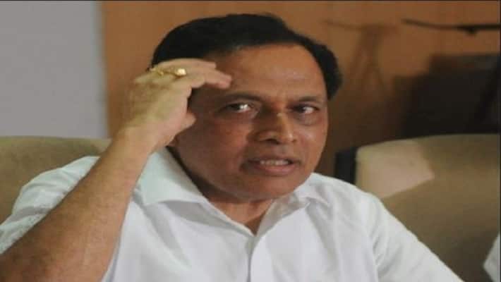 Congress Leader Kimmane Ratnakar Slams Home Minister Araga Jnanendra At Shivamogga gvd Congress Leader Kimmane Ratnakar Slams Home Minister Araga Jnanendra At Shivamogga gvd