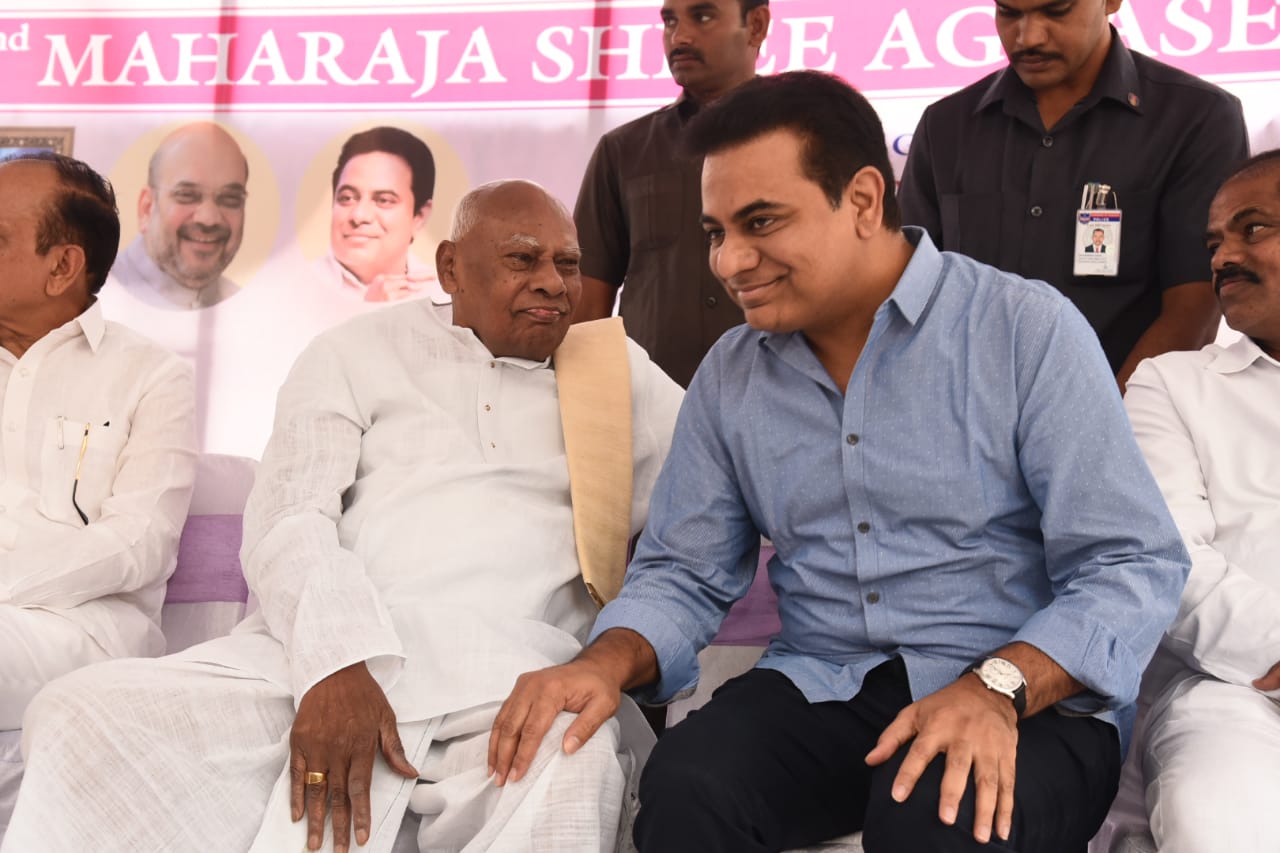 KTR with Rosaiah at Agrasen Maharaj birthday celebrations