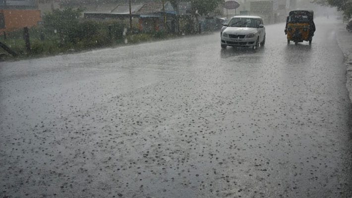 Cyclone Titli... Cross Odisha-Andhra Coast Tomorrow Morning