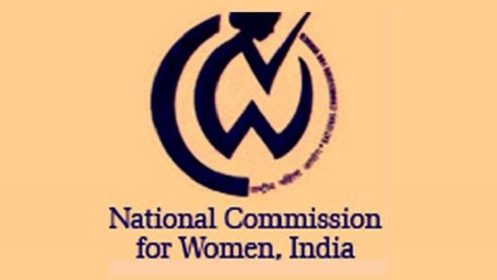 National Women commission serious on A video of Srikalahasti CI Anju Yadav attacking a woman National Women commission serious on A video of Srikalahasti CI Anju Yadav attacking a woman