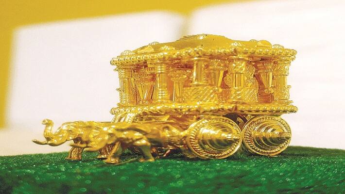 A Famouse Hampi chariot Carved by Karwar Goldsmith A Famouse Hampi chariot Carved by Karwar Goldsmith