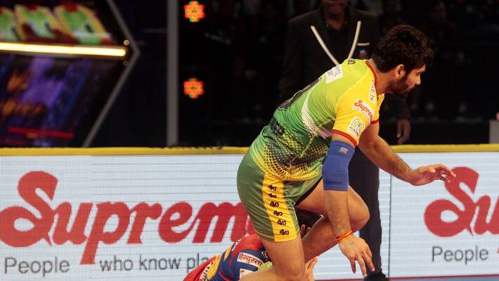 Pro kabaddi 2018 Patna Pirates won the game 43-41 UP Yoddha Pro kabaddi 2018 Patna Pirates won the game 43-41 UP Yoddha
