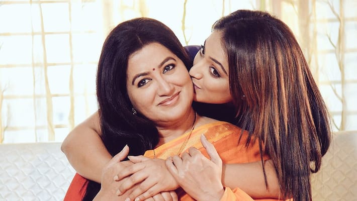 Sandalwood Film Daughter of parvathamma teaser goes viral Sandalwood Film Daughter of parvathamma teaser goes viral