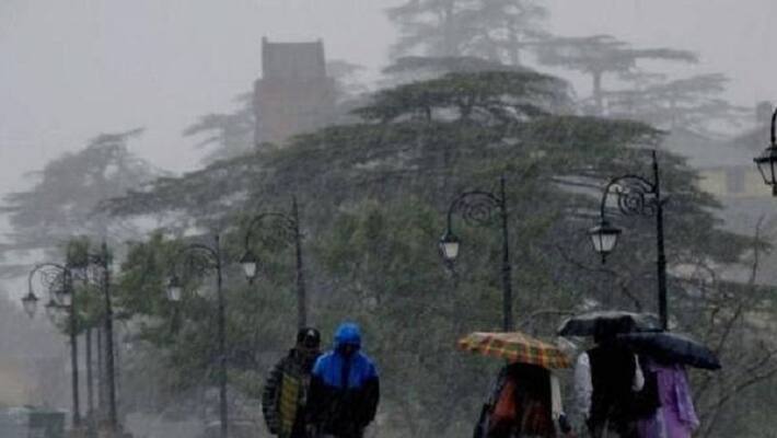 Cyclone looms effect Rain forecast one week in Karnataka Cyclone looms effect Rain forecast one week in Karnataka