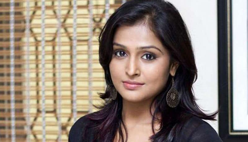 South Indian actress Ramya Nambeesan has spoken about the controversial lip-lock scene in Chappa Kurishu movie