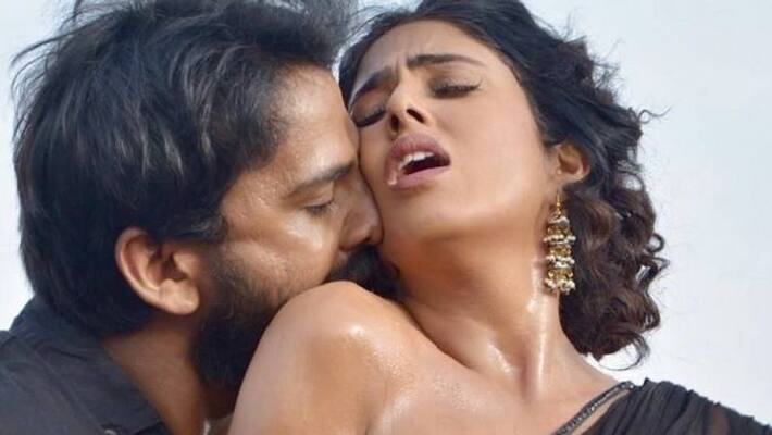 Dali Dhananjay romance photo with bhairava geetha heroin Dali Dhananjay romance photo with bhairava geetha heroin