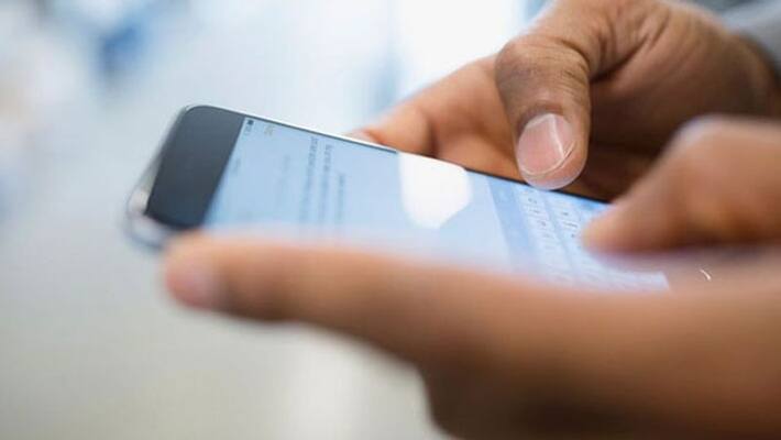 WhatsApp warning for UAE residents WhatsApp warning for UAE residents
