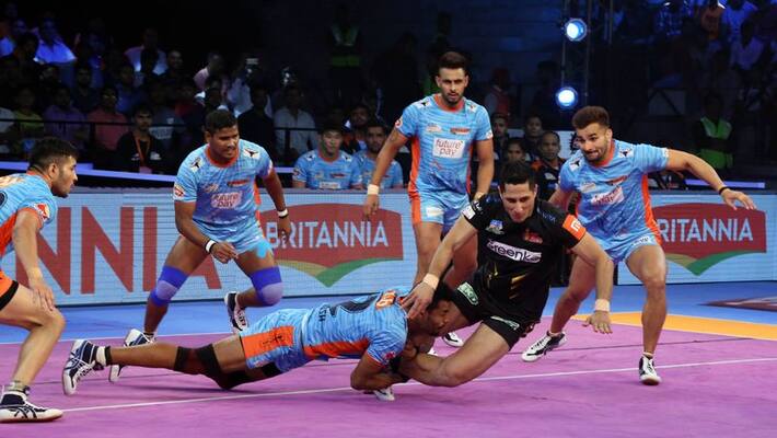 Pro kabaddi 2018 Bengal warriors beat telugu titans by 30-25 Pro kabaddi 2018 Bengal warriors beat telugu titans by 30-25