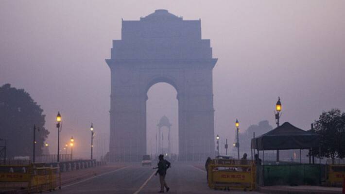 What is bureaucracy doing? Not closing this matter even if pollution goes down: SC on Delhi air pollution-dnm What is bureaucracy doing? Not closing this matter even if pollution goes down: SC on Delhi air pollution-dnm