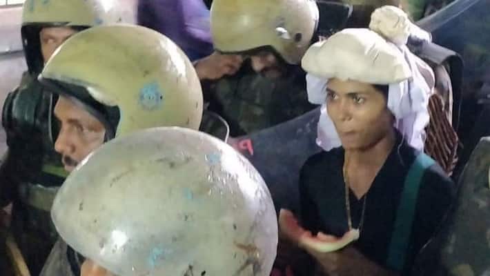 fathima rehana arrested due to sabarimalai temple issues kerala fathima rehana arrested due to sabarimalai temple issues kerala