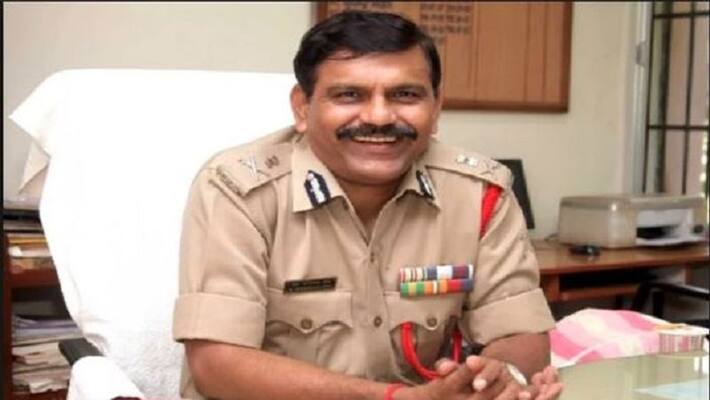 Nageshwara Rao takes charge as CBI Interim Director Nageshwara Rao takes charge as CBI Interim Director