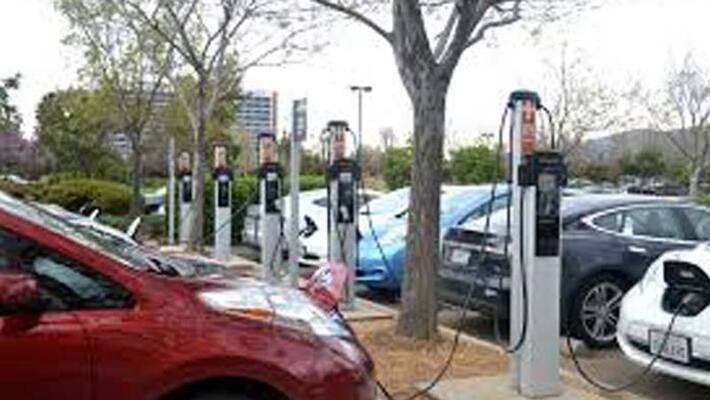 Bharat Petroleum to Offer 7000 Charging Stations Bharat Petroleum to Offer 7000 Charging Stations