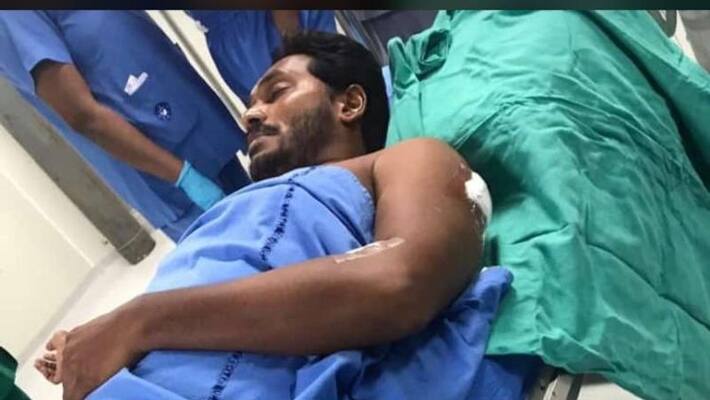 jagan attack: vizag police conducts enquiry srinivasa rao second day jagan attack: vizag police conducts enquiry srinivasa rao second day
