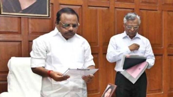 Congress MLAs meet with speaker Congress MLAs meet with speaker