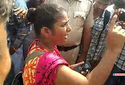 high voltage drama of a women driver in jind haryana