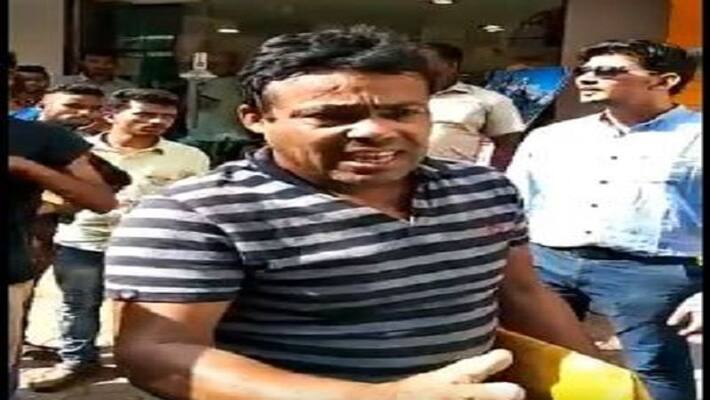 Goa Man Gets Caught Flashing His Genitals On Bus Goa Man Gets Caught Flashing His Genitals On Bus