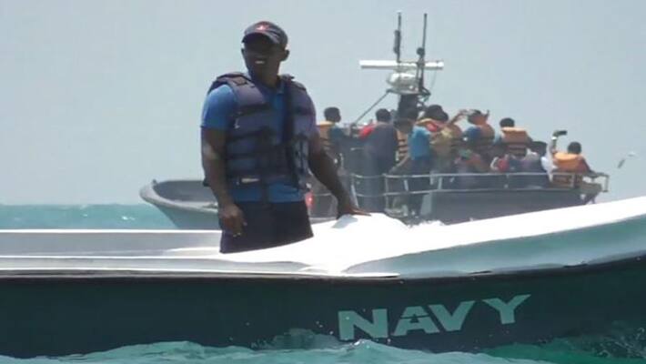Lankan navy chief to want tie-up with Indian navy and cost guard for control India Lanka coastal area crimes and smuggling Lankan navy chief to want tie-up with Indian navy and cost guard for control India Lanka coastal area crimes and smuggling