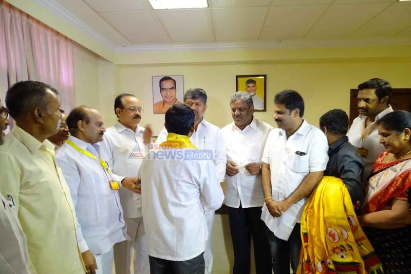 'ఎల్ రమణ సమక్షంలో టీడీపిలోకి కూకట్ పల్లి దళిత ఐక్య వేదిక సభ్యులు