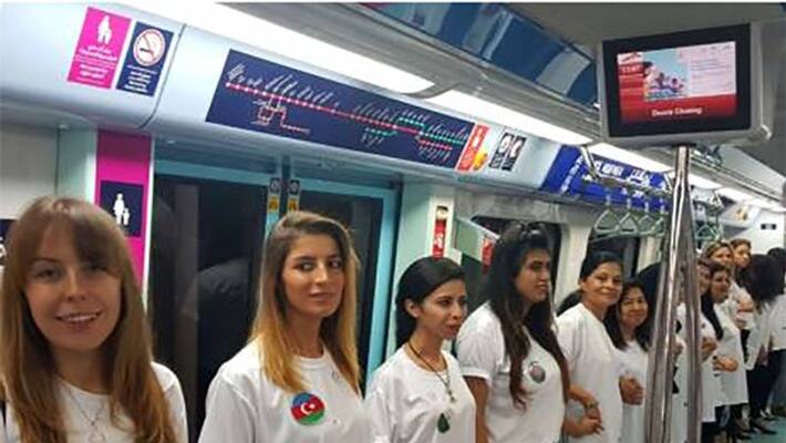 Dubai Metro users set record for most diverse human chain Dubai Metro users set record for most diverse human chain