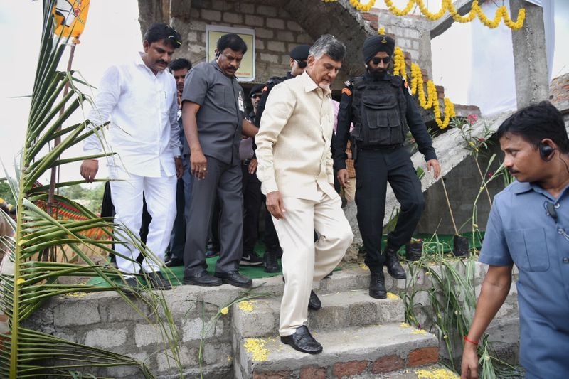 గ్రామ దర్శిని పబ్లిక్ మీటింగ్ లో చంద్రబాబు