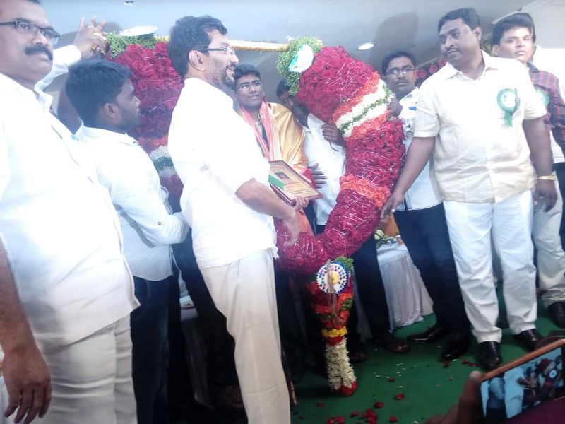 గిరిజన ఆణిముత్యాలకు సత్కారం కార్యక్రమంలో పాల్గొన్న సోమిరెడ్డి ( ఫోటోలు)